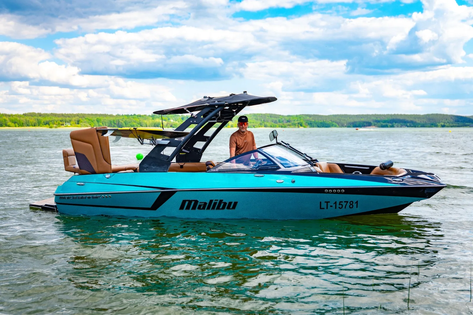Malibu Wakesetter 22 MXZ — nuoma